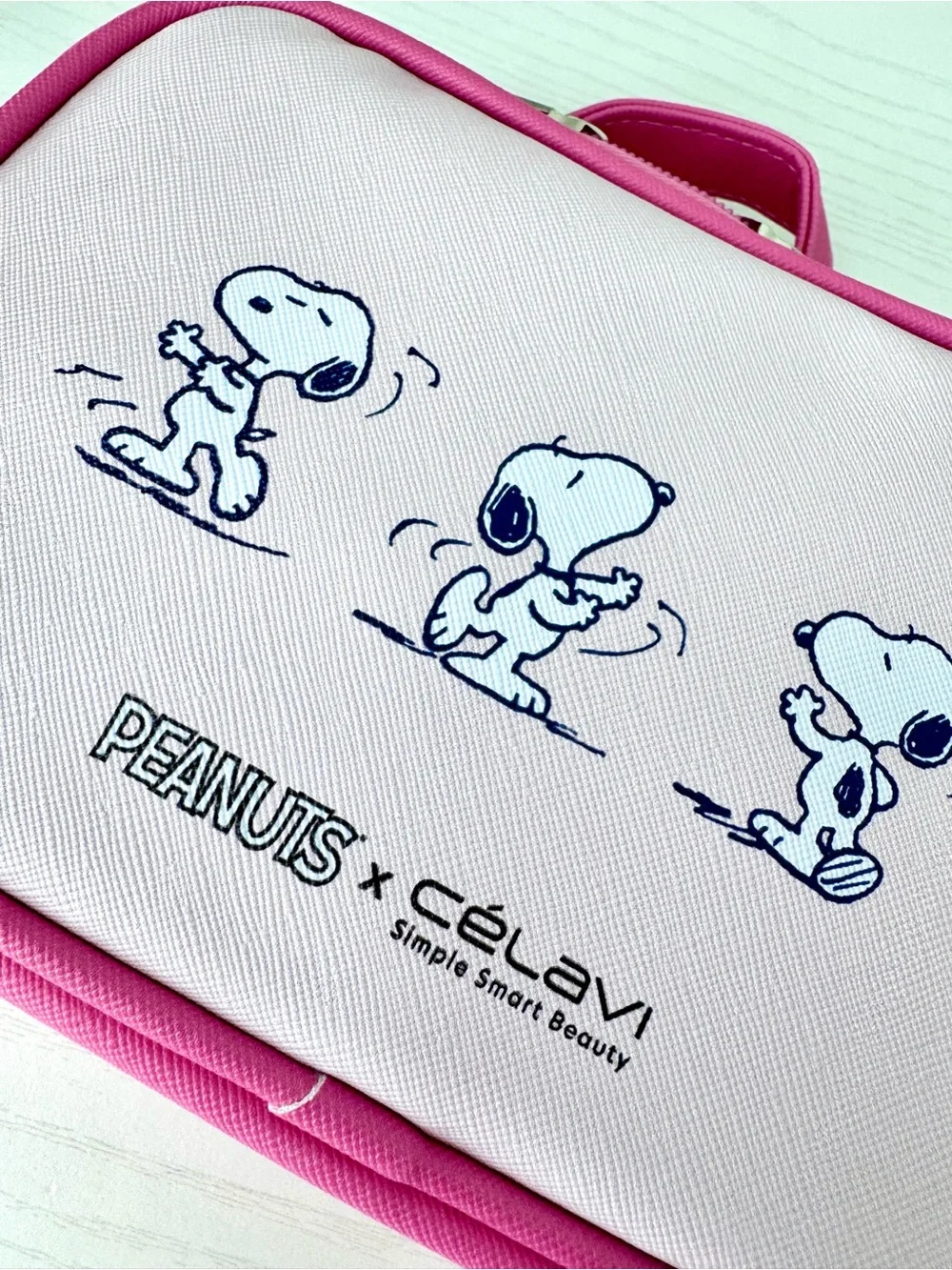 Peanuts x Celavi Pink Snoopy Blender Set with  Cosmetic Case